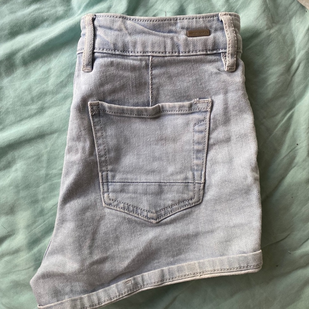 Kendall & Kylie Light Jean Shorty Shorts